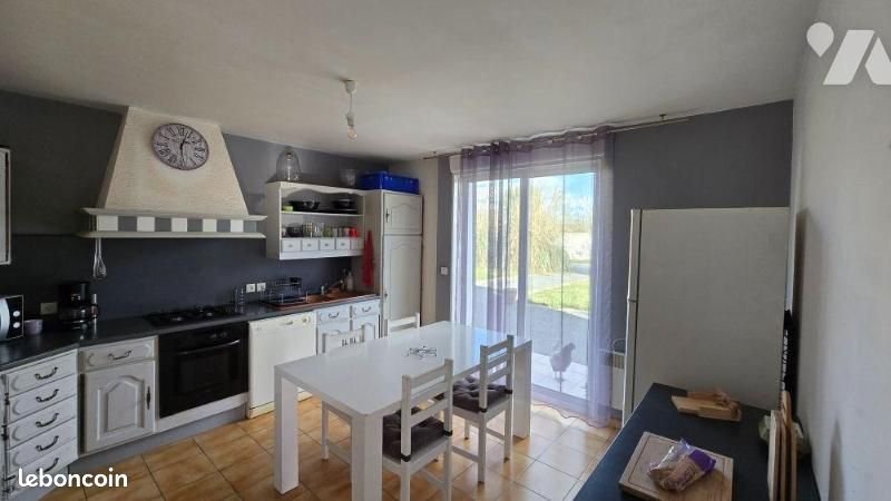 Maison à vendre, 196m², Brioux-sur-Boutonne