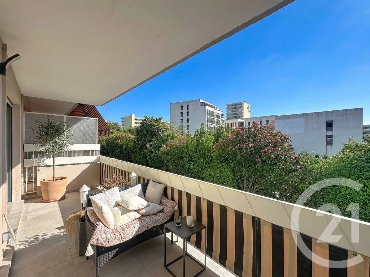 Appartement à louer, 64m², Antibes