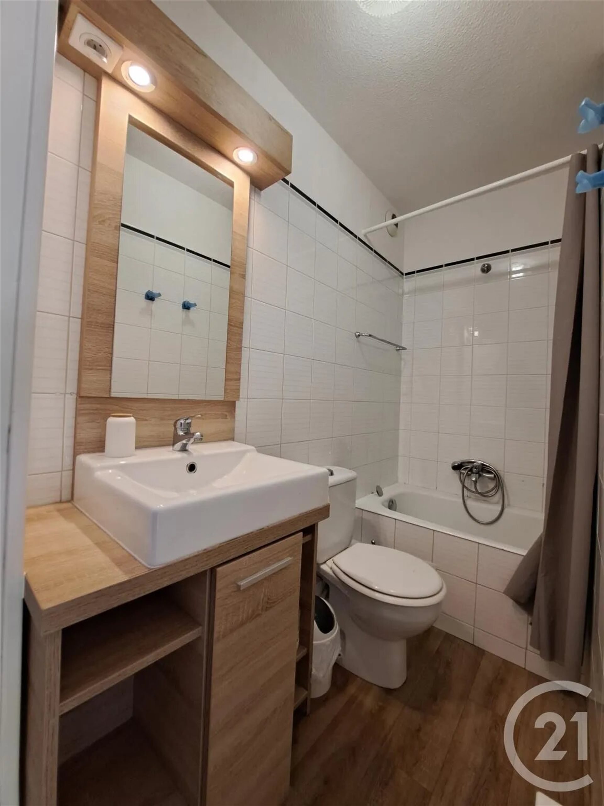Appartement à louer, 28m², Vallauris