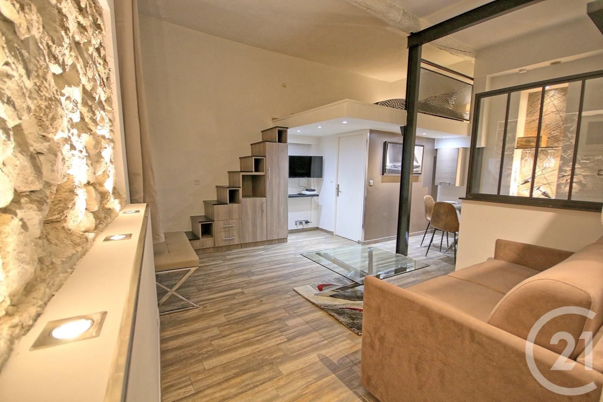 Appartement à louer, 28m², Antibes