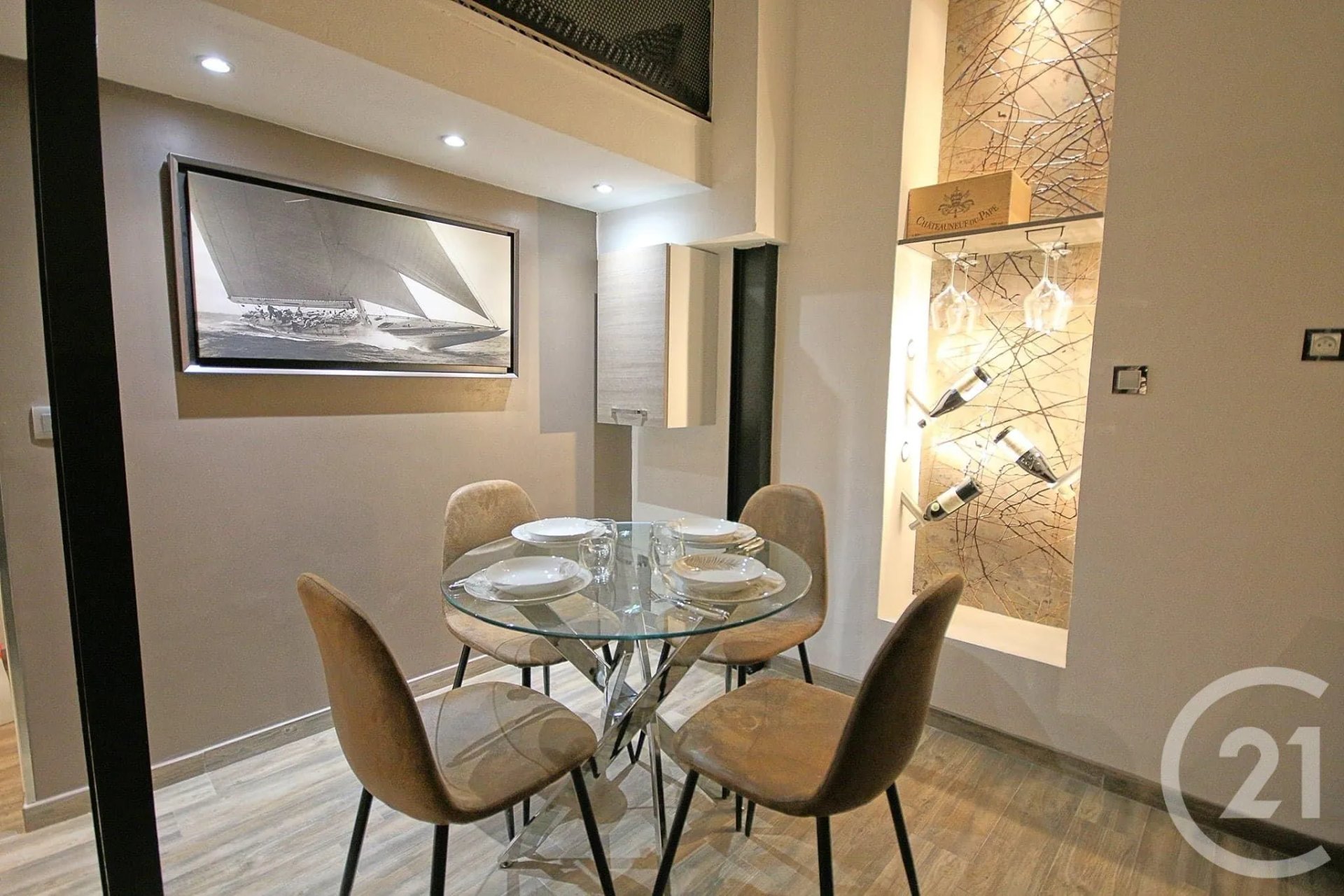 Appartement à louer, 28m², Antibes