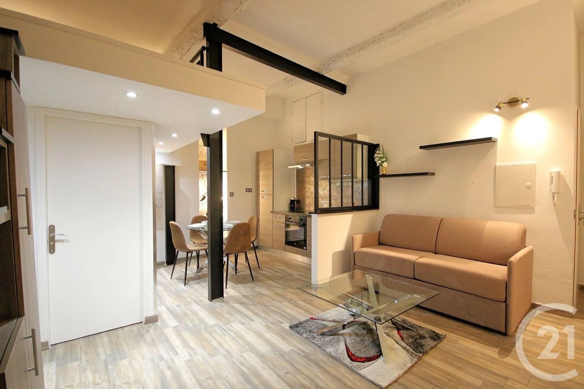 Appartement à louer, 28m², Antibes