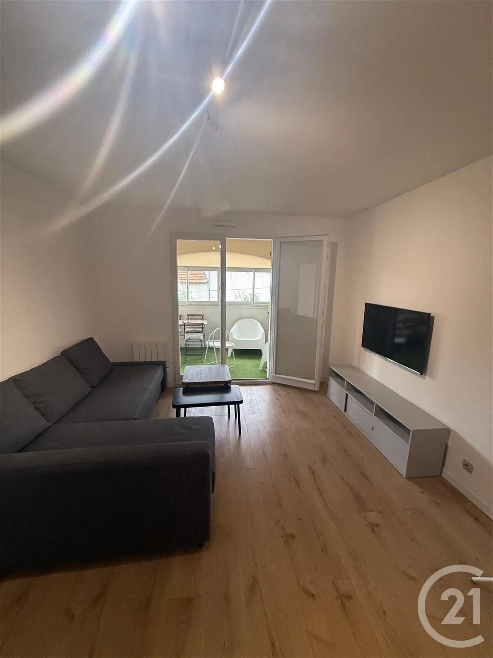Appartement à louer, 28m², Vallauris