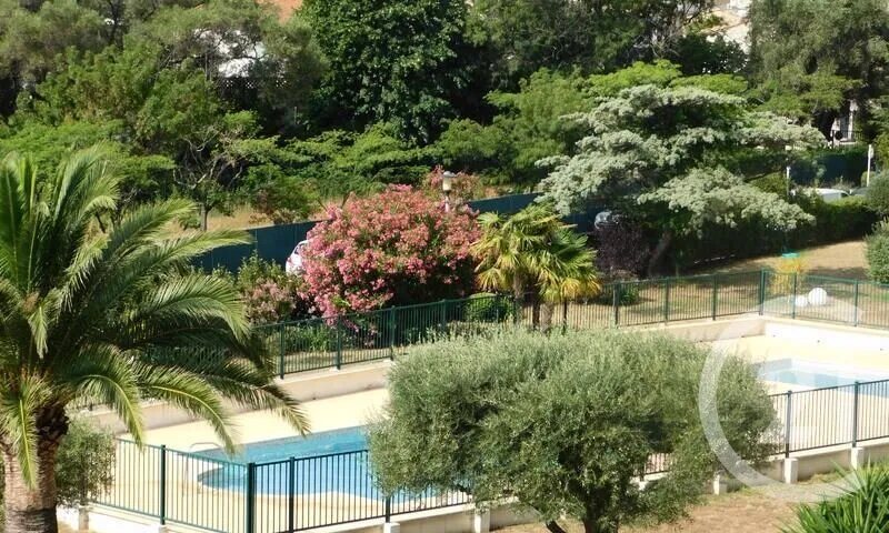 Appartement à louer, 72m², Antibes