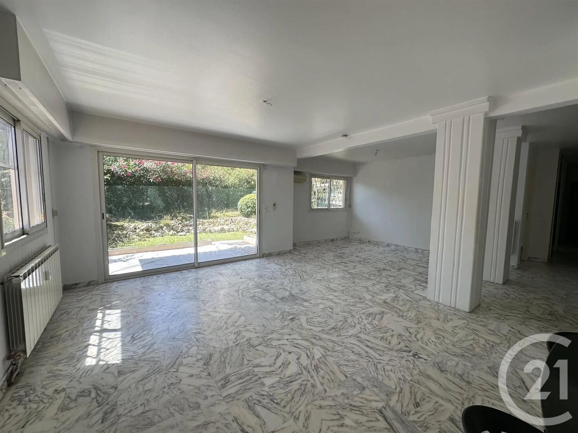 Appartement à louer, 85m², Antibes