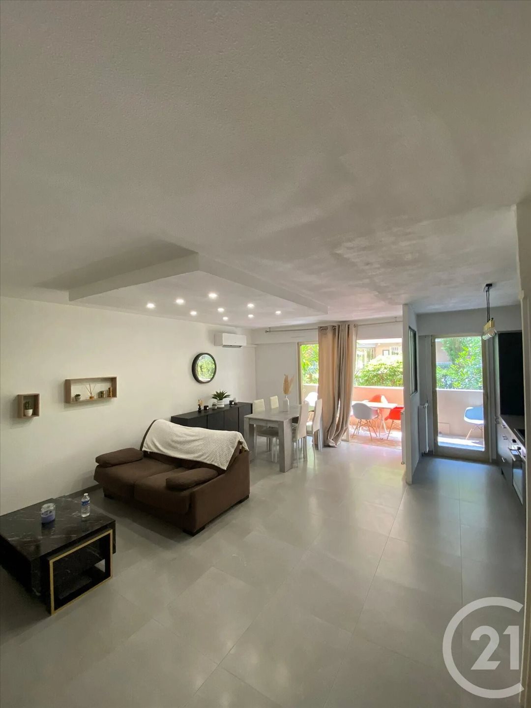 Appartement à louer, 49m², Vallauris
