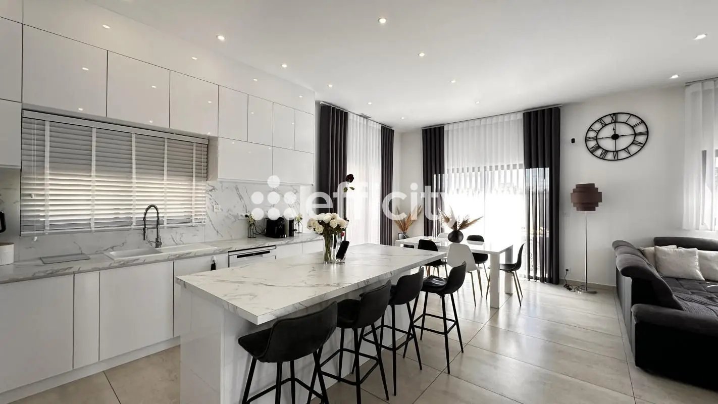 Maison à vendre, 135m², Pierrelatte