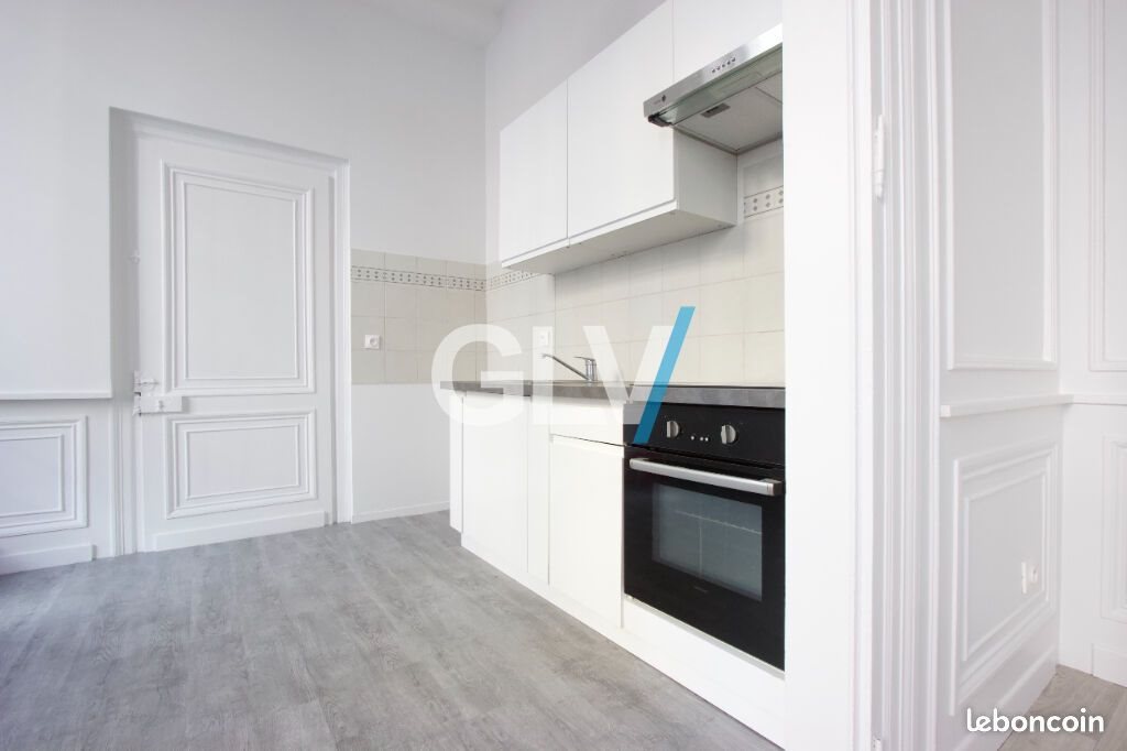 Appartement à louer, 55m², Lille