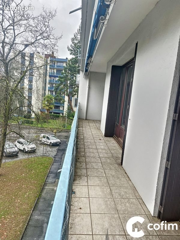 Appartement à louer, 72m², Billère