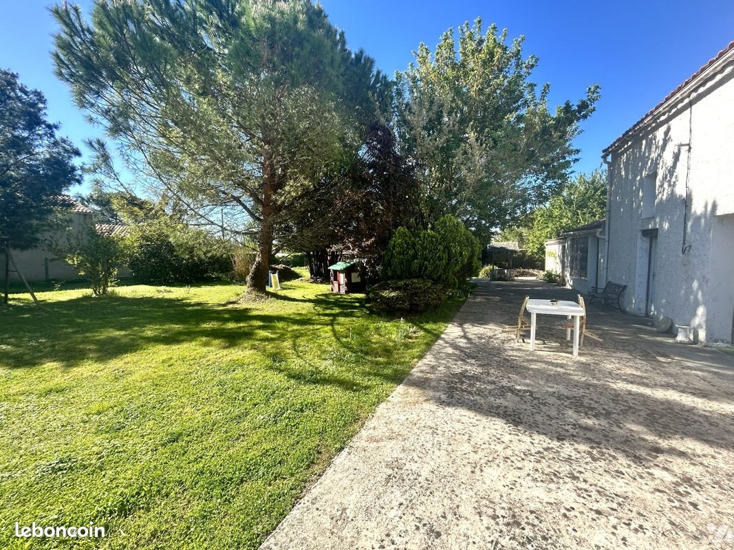 Maison à vendre, 155m², Saint-Just-Luzac