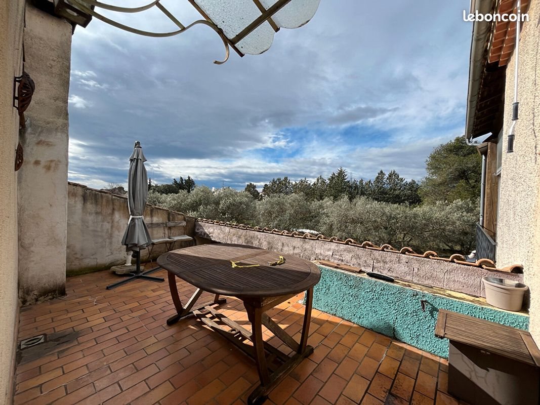 Appartement à vendre, 64m², Châteauneuf-de-Gadagne