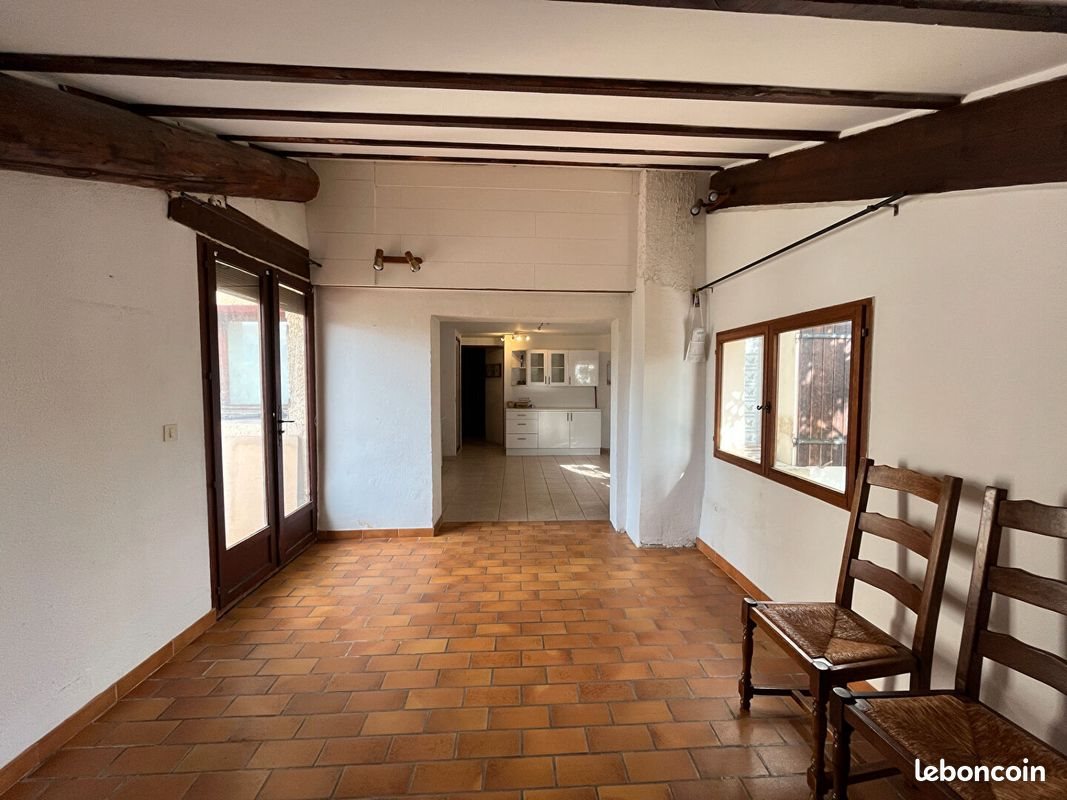 Appartement à vendre, 64m², Châteauneuf-de-Gadagne