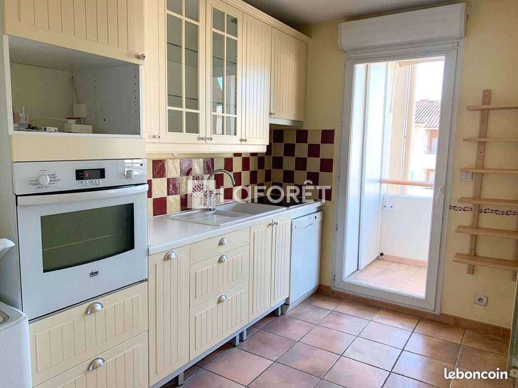 Appartement à louer, 65m², L'Isle-sur-la-Sorgue
