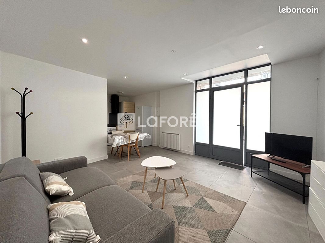 Appartement à louer, 30m², L'Isle-sur-la-Sorgue