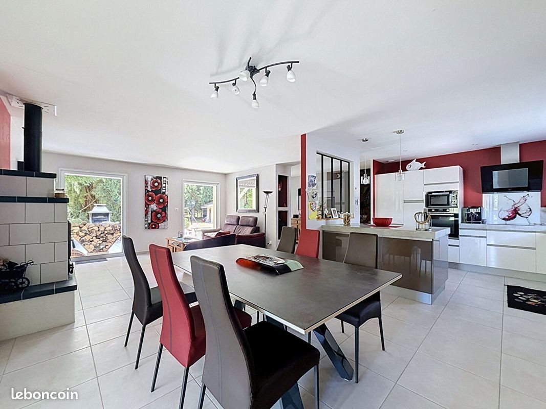 Maison à vendre, 134m², Villieu-Loyes-Mollon