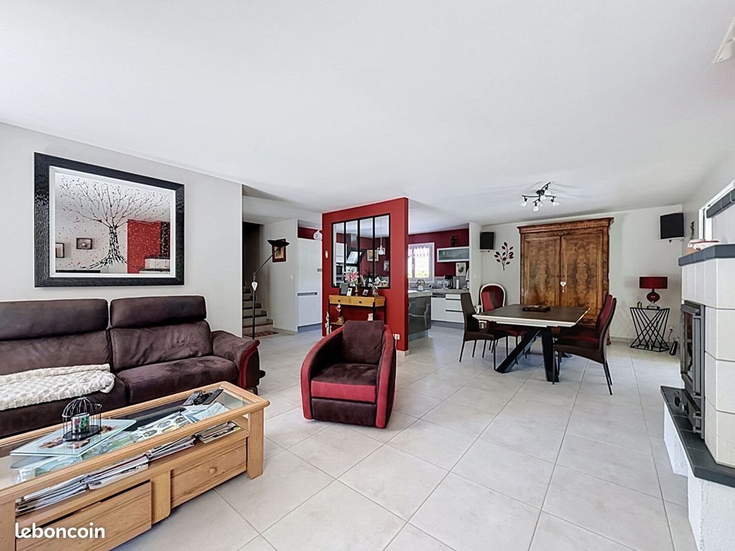 Maison à vendre, 134m², Villieu-Loyes-Mollon