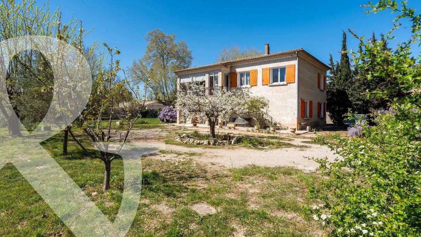 Maison à vendre, 140m², Saint-Martin-de-Crau