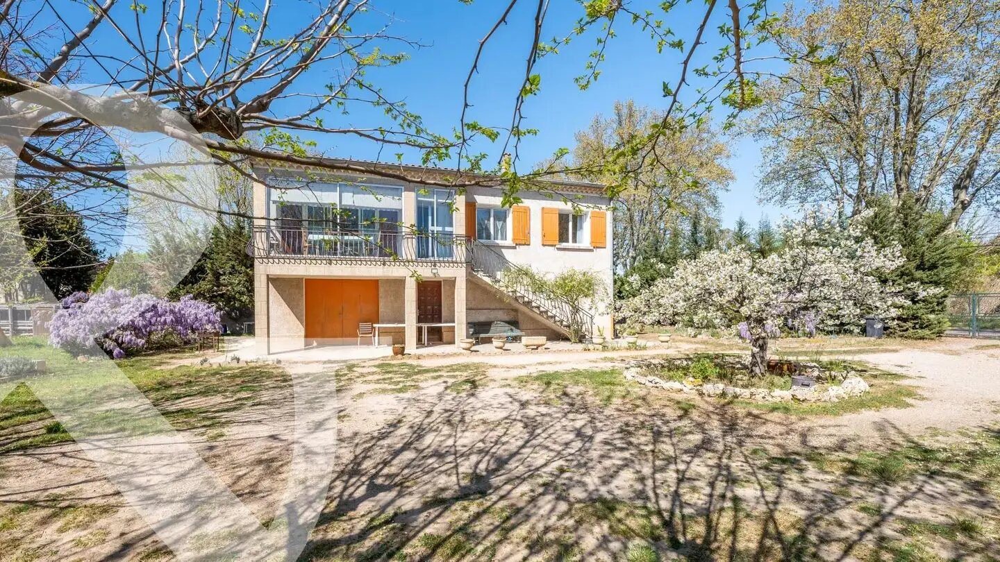 Maison à vendre, 140m², Saint-Martin-de-Crau