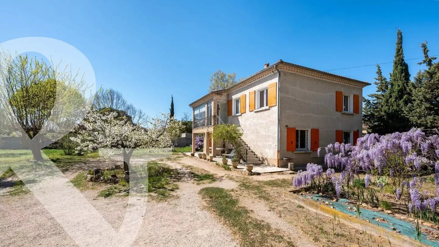 Maison à vendre, 140m², Saint-Martin-de-Crau