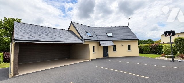 Maison à vendre, 123m², Gourin