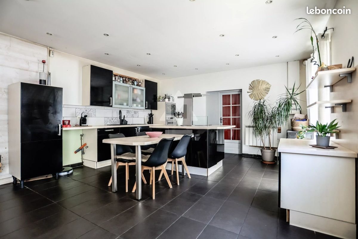Maison à vendre, 107m², Lezoux