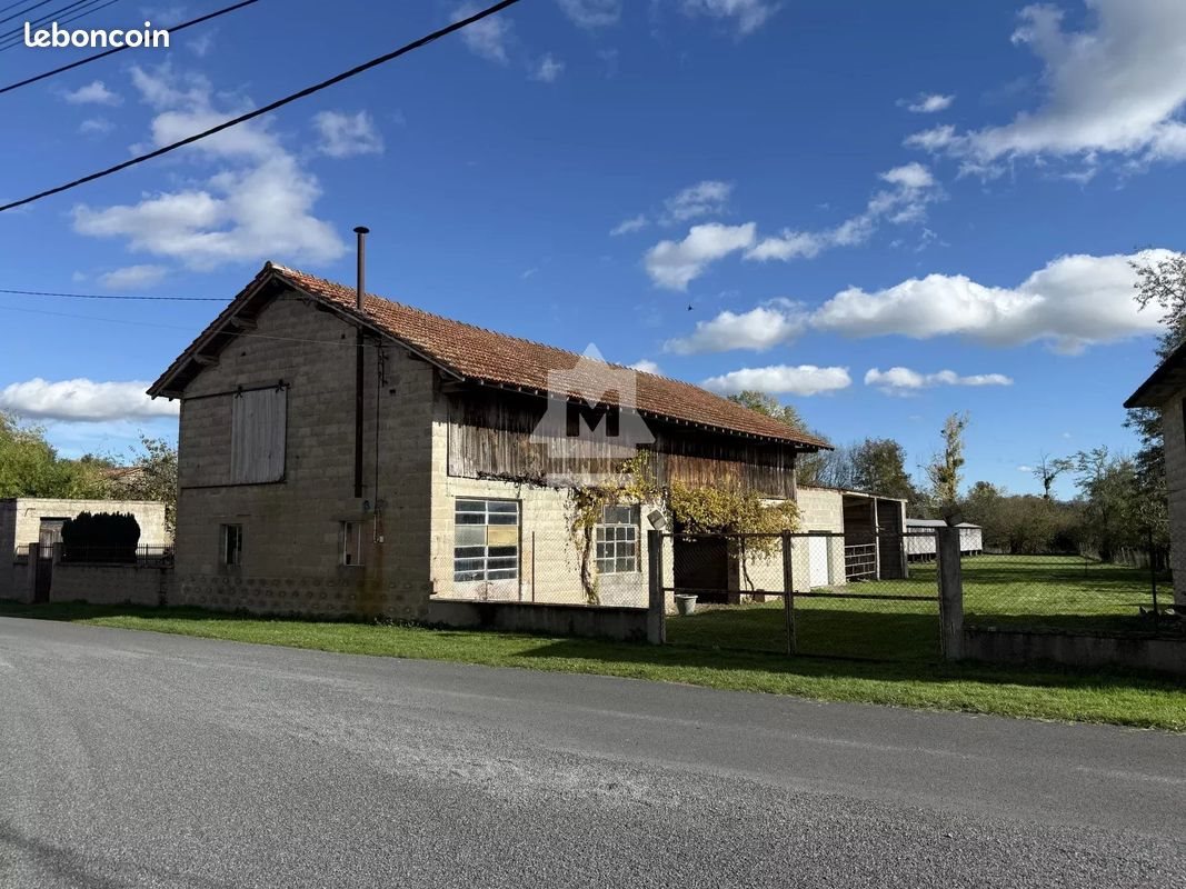Maison à vendre, 230m², Luzillat