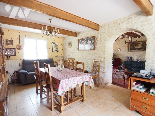 Maison à vendre, 120m², Vaux-sur-Aure