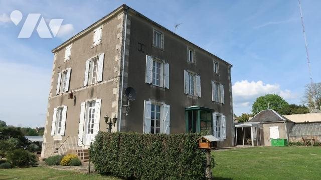 Maison à vendre, 370m², La Châtaigneraie