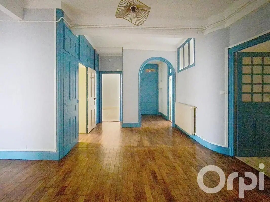 Appartement à louer, 123m², Neufchâteau