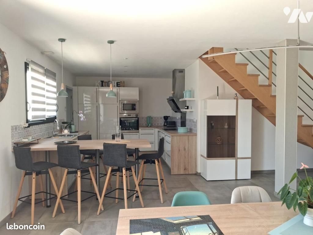 Maison à louer, 141m², Tollevast