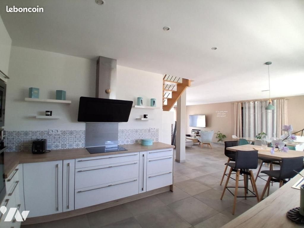 Maison à louer, 141m², Tollevast