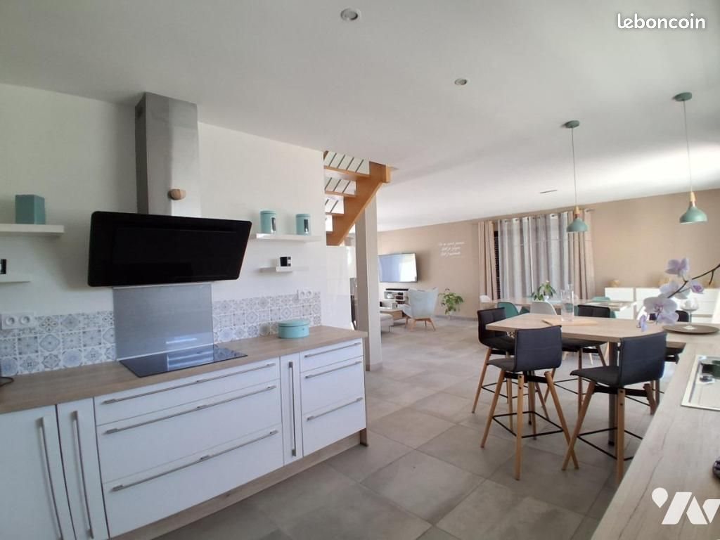 Maison à louer, 141m², Tollevast