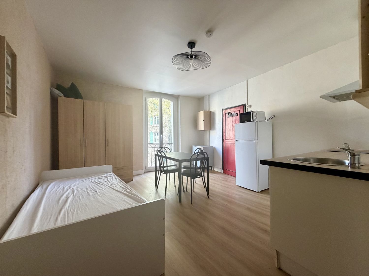 Appartement à louer, 26m², Pélissanne