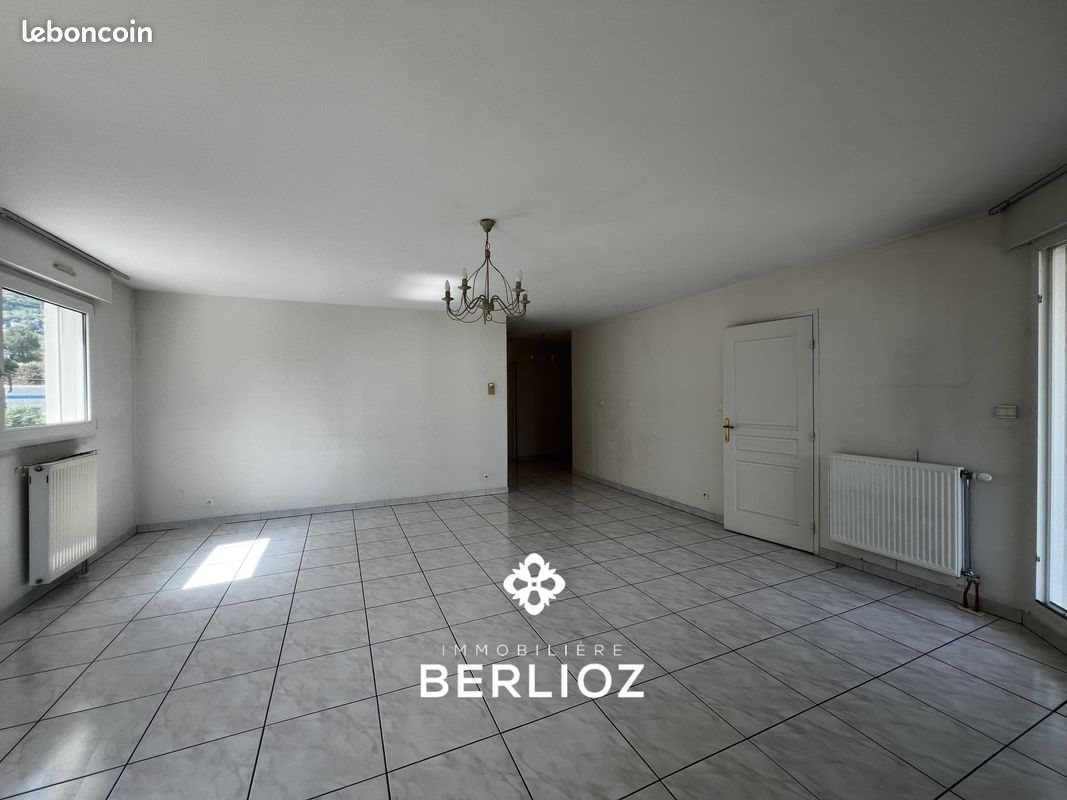 Appartement à louer, 82m², Meylan