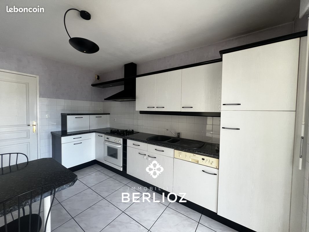 Appartement à louer, 82m², Meylan