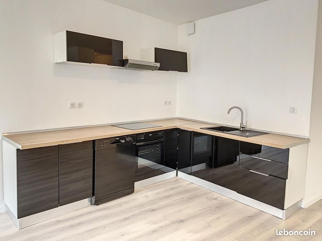 Appartement à louer, 64m², Pont-Saint-Vincent