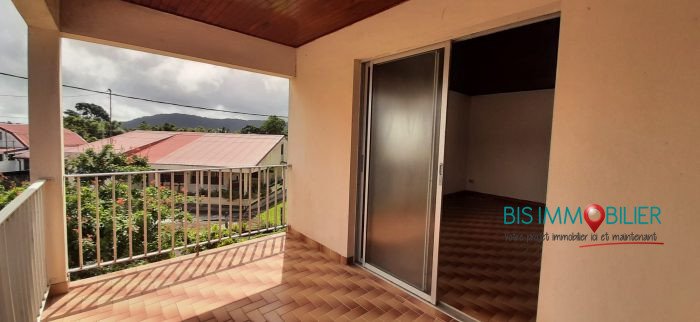 Appartement à louer, 72m², Le Morne-Rouge