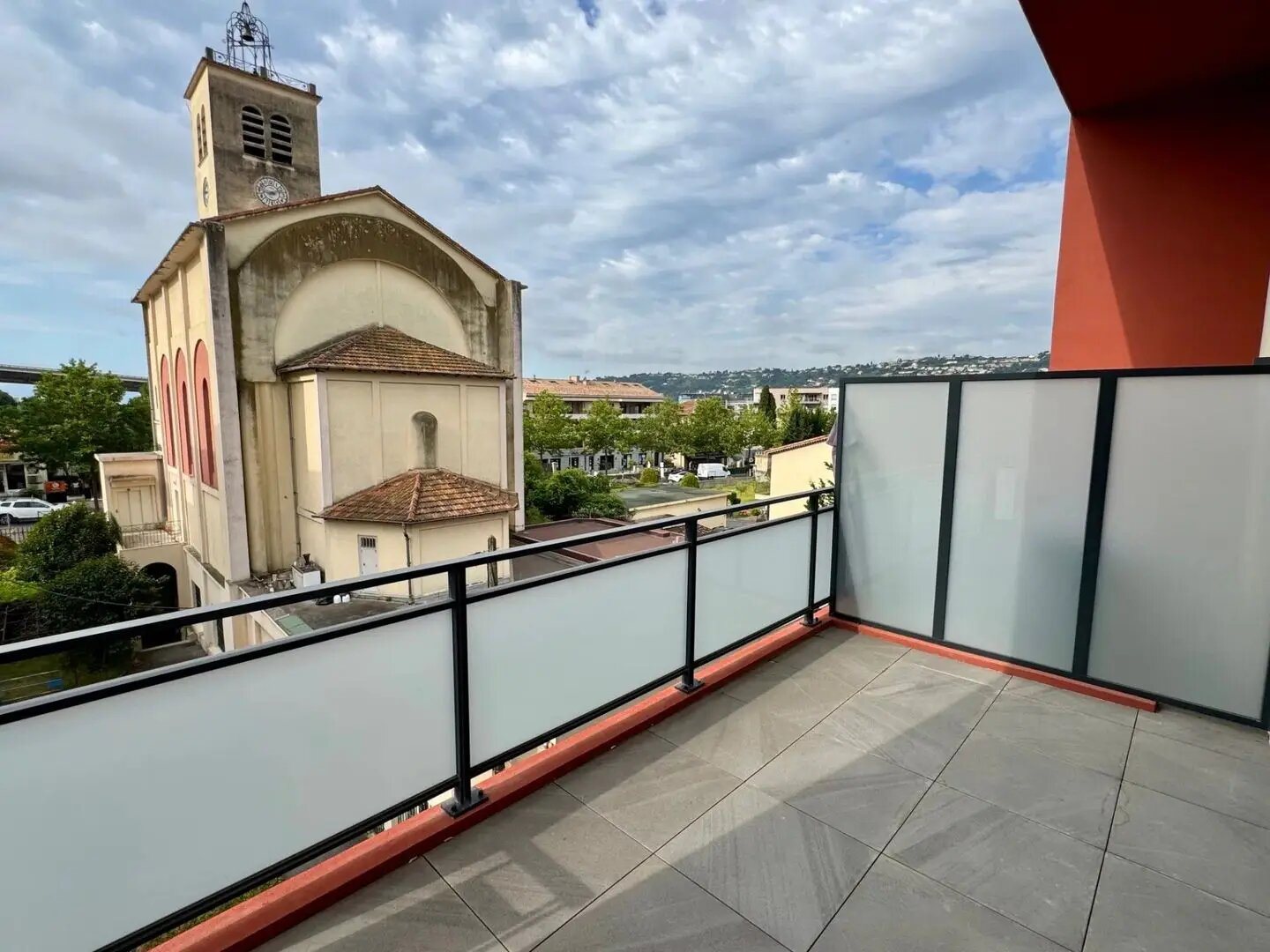 Appartement à louer, 70m², Nice