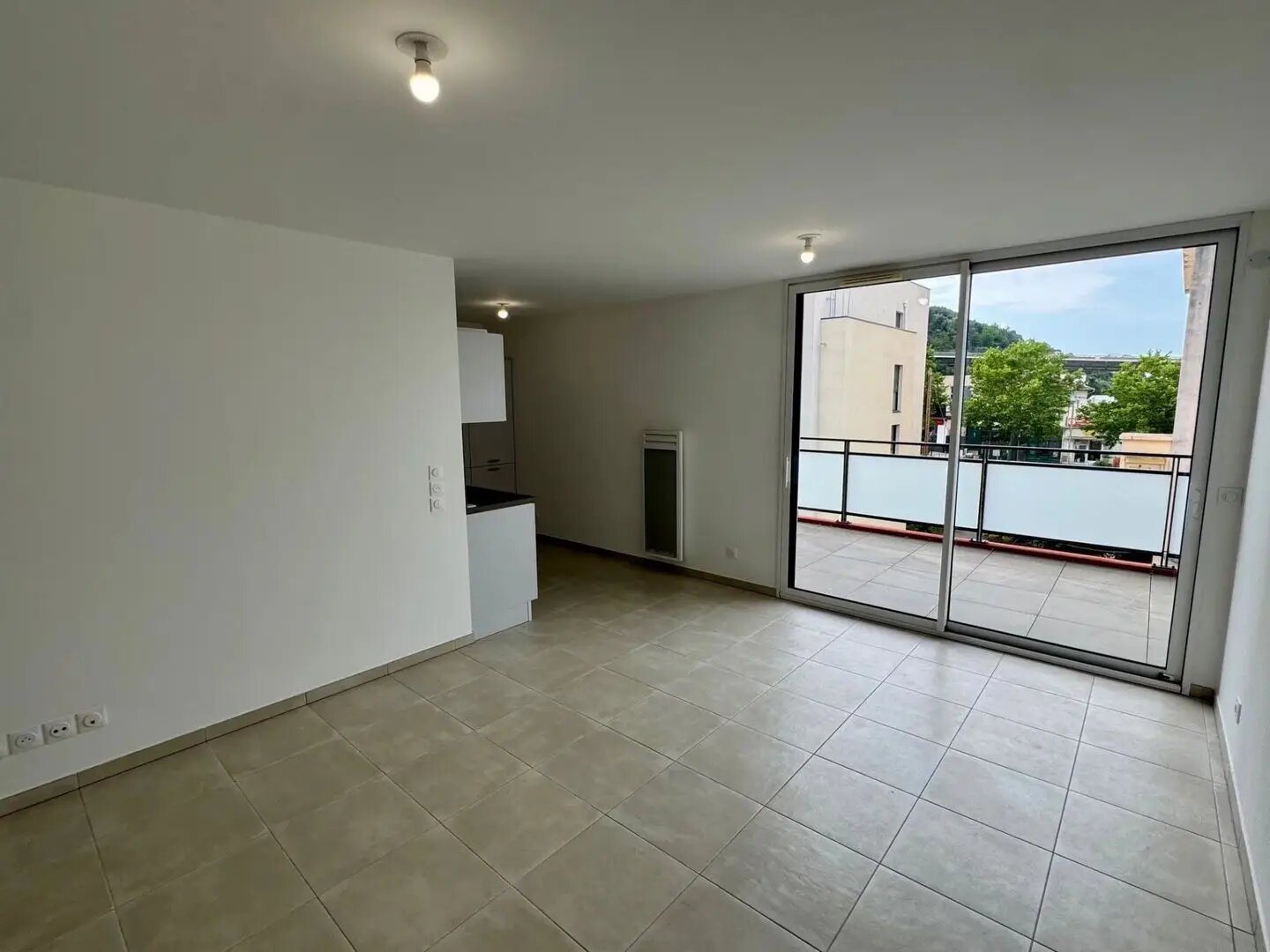 Appartement à louer, 70m², Nice