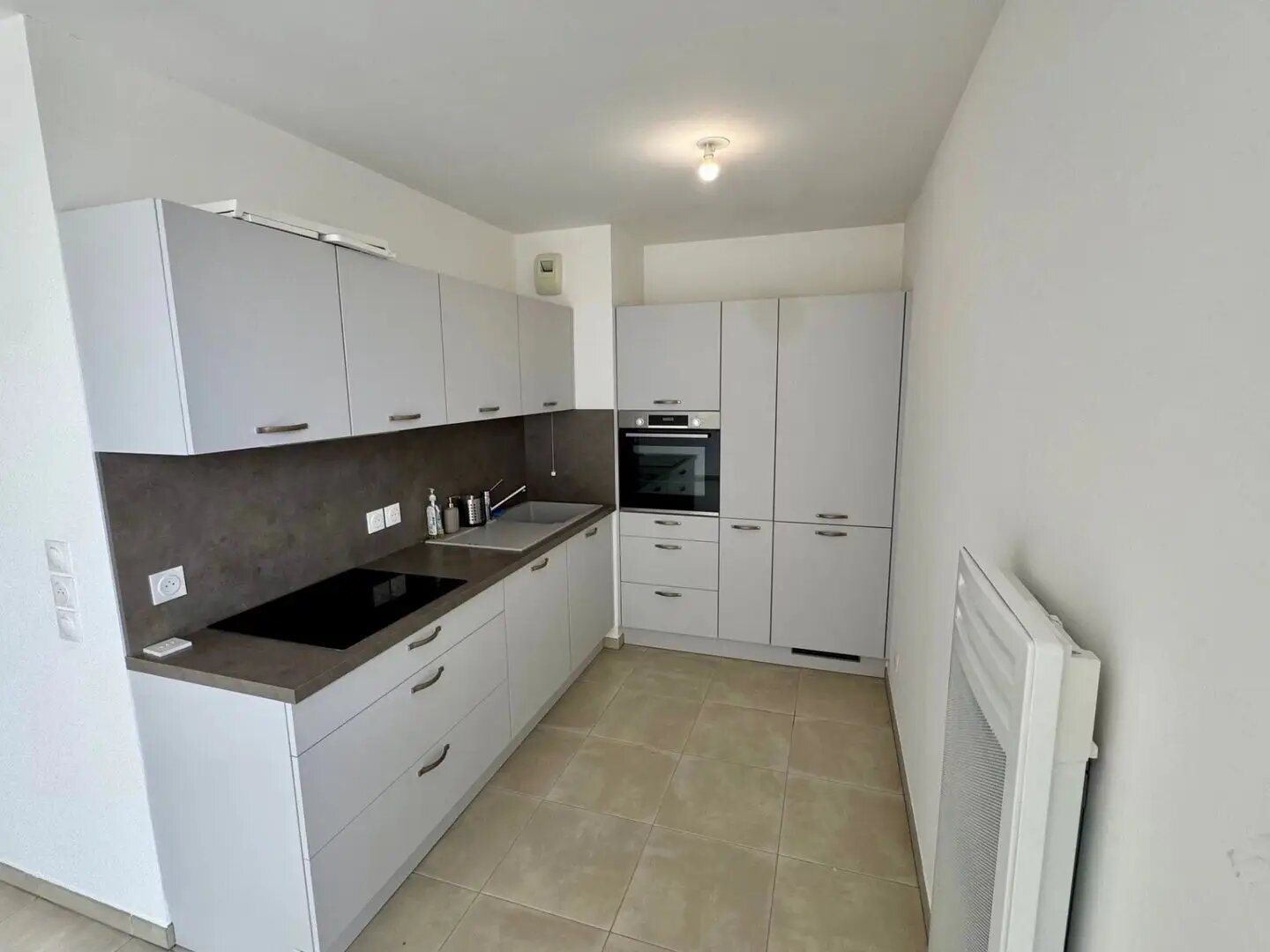 Appartement à louer, 70m², Nice