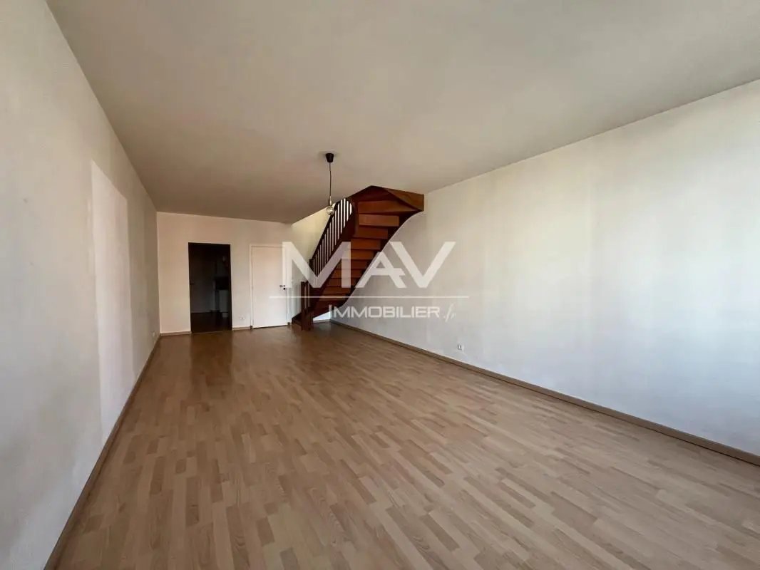 Appartement à louer, 83m², La Madeleine