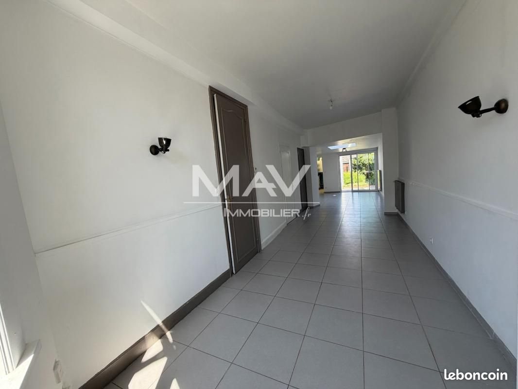 Maison à vendre, 78m², Neuville-en-Ferrain