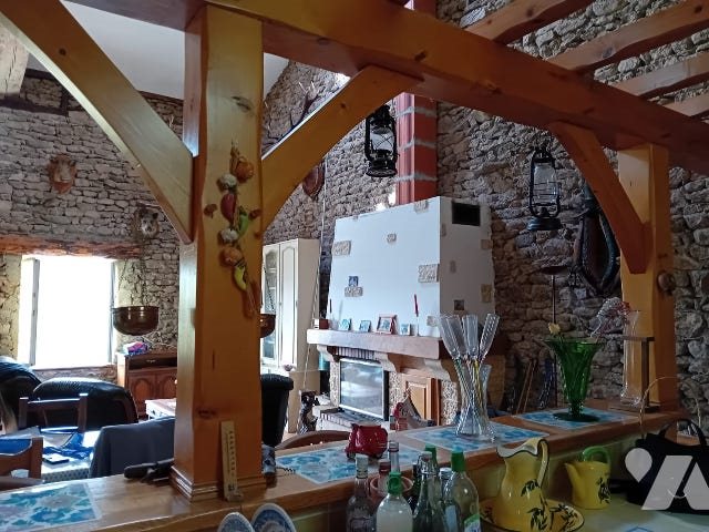 Maison à vendre, 214m², Saint-Georges-en-Couzan