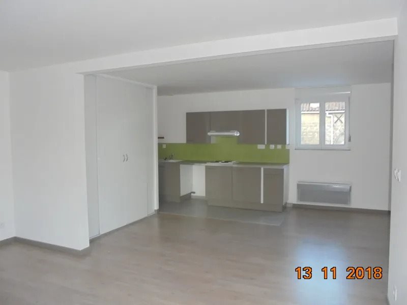 Appartement à louer, 52m², Rexpoëde