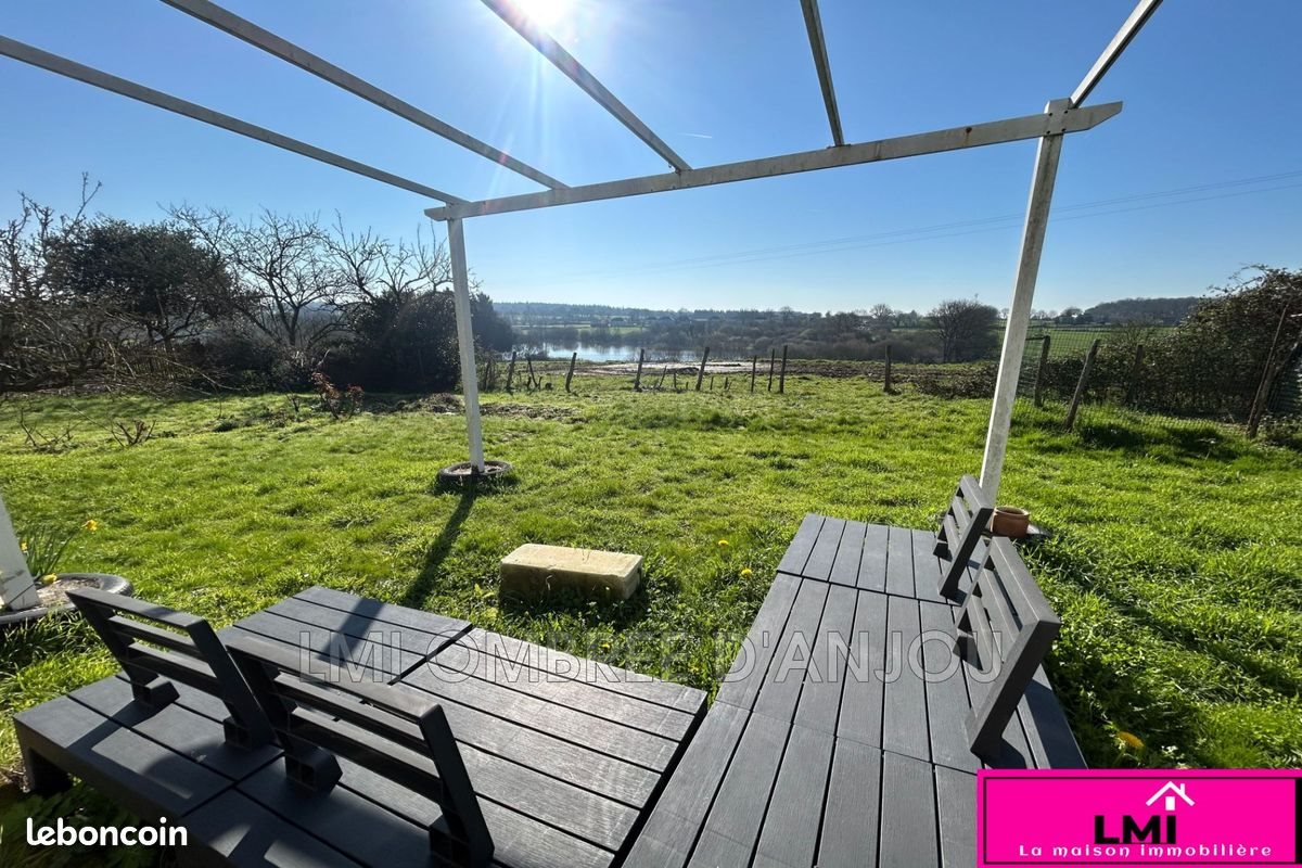 Maison à vendre, 71m², Saint-Julien-de-Vouvantes