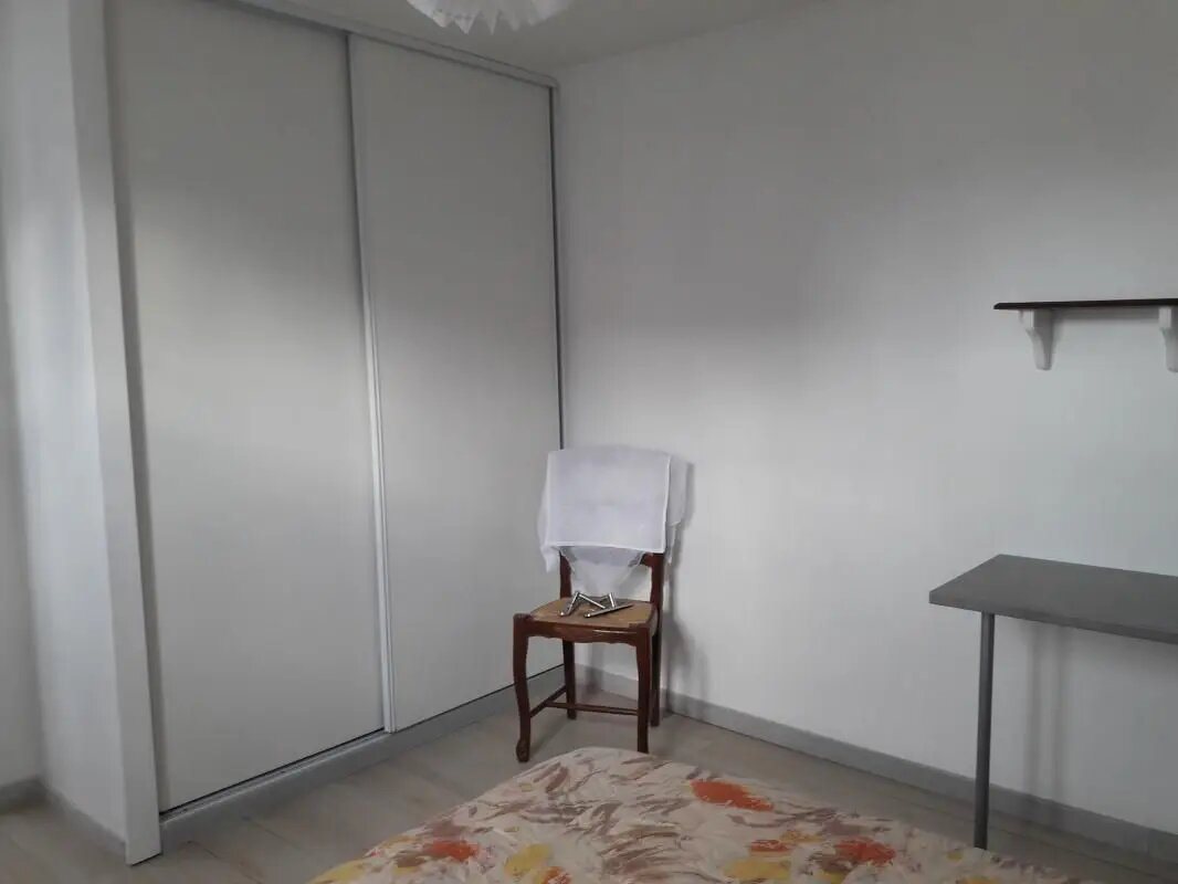 Appartement à louer, 28m², Figeac