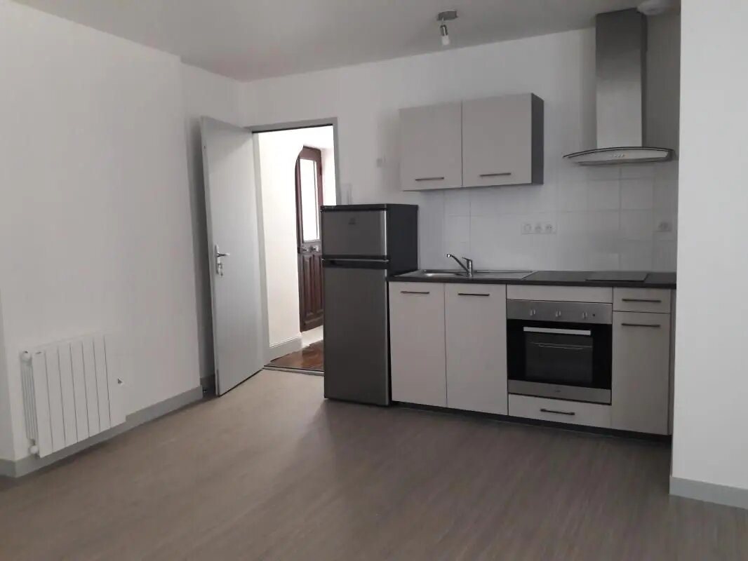 Appartement à louer, 25m², Figeac