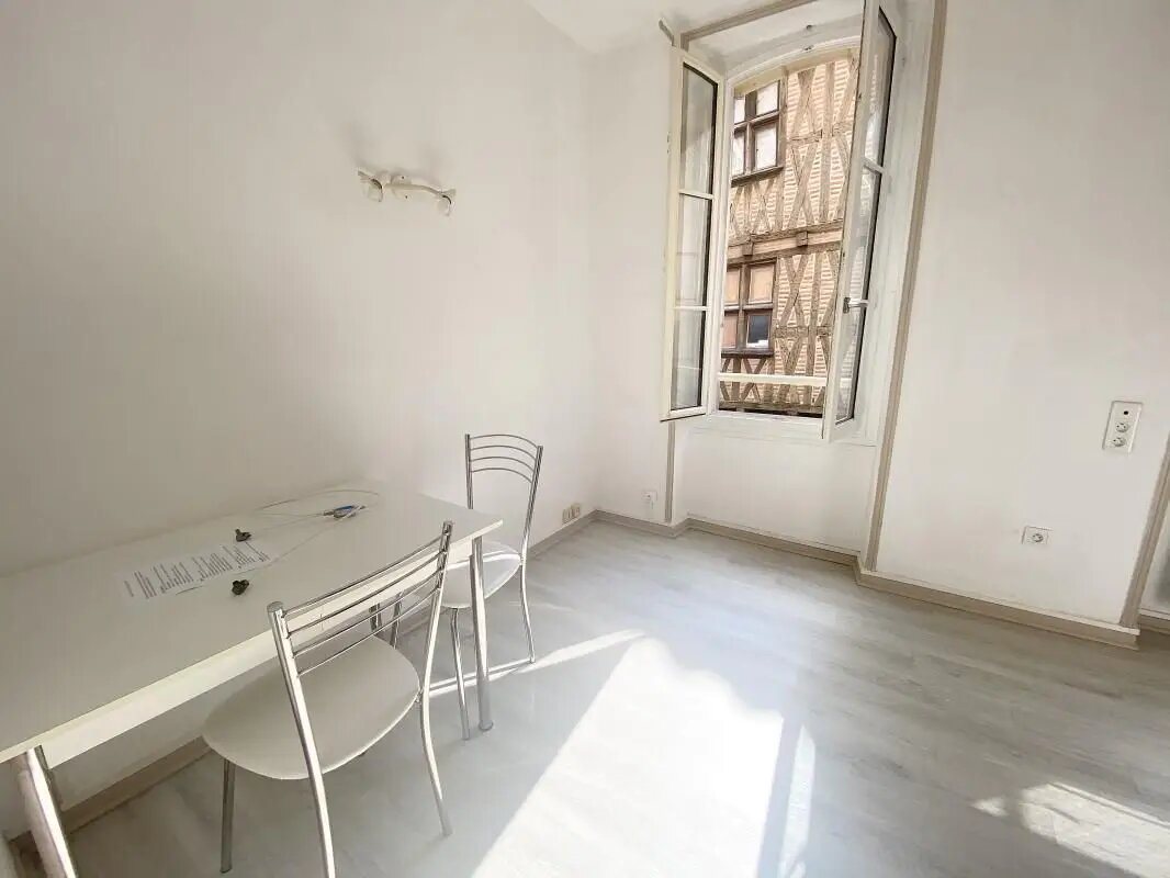 Appartement à louer, 21m², Figeac