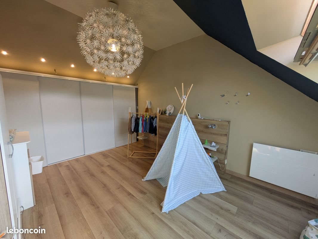 Maison à vendre, 136m², Rédené