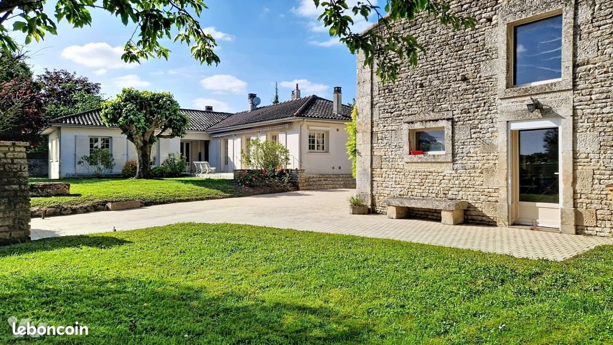Maison à vendre, 161m², Prahecq
